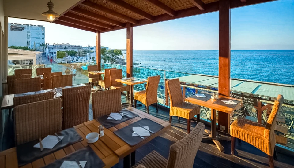 هتل گلدن بیچ بای جورا بدروم